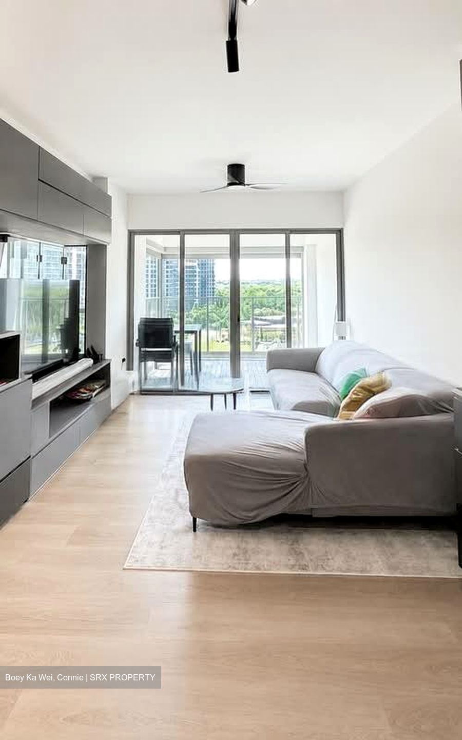 Blk 519B Centrale 8 At Tampines (Tampines), HDB 5 Rooms #576139071